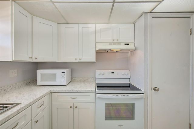 10540 77TH TERRACE 109, Seminole, FL 33772