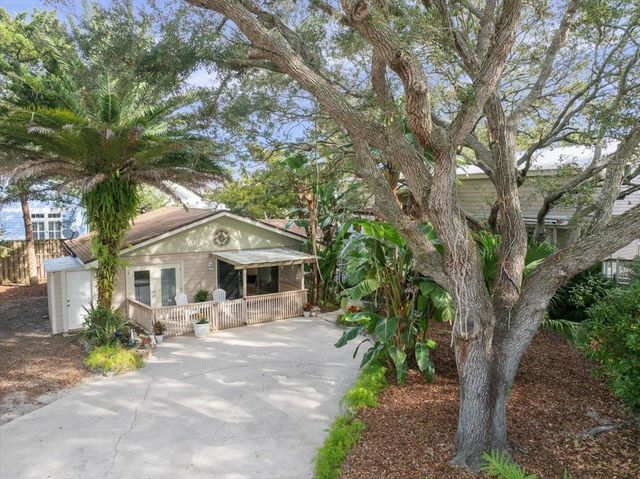 6 Manatee Ct, St Augustine, FL 32080