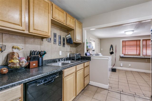 2408 Forest Avenue, Fort Worth, TX 76112