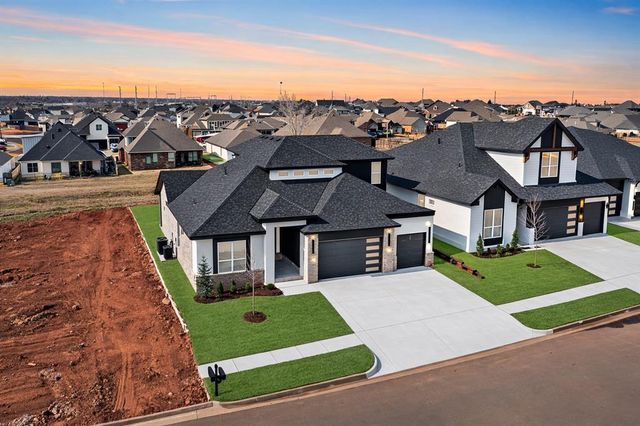 15609 Egerton Place, Edmond, OK 73013