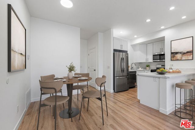 2263 Fox Hills Drive 102, Los Angeles, CA 90064