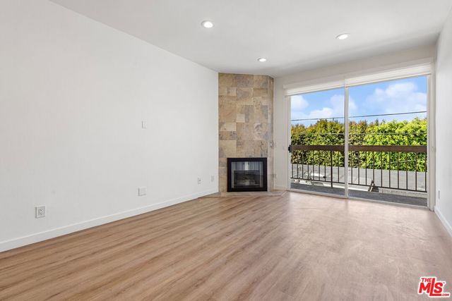 2263 Fox Hills Drive 102, Los Angeles, CA 90064