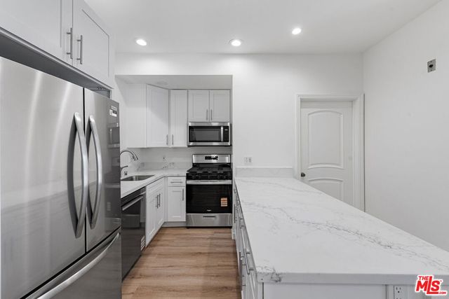 2263 Fox Hills Drive 102, Los Angeles, CA 90064