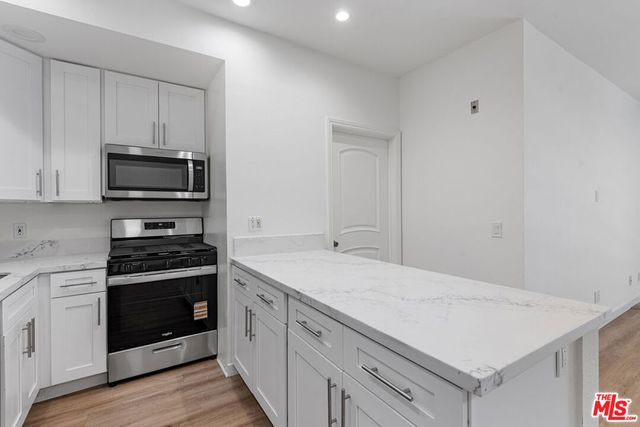 2263 Fox Hills Drive 102, Los Angeles, CA 90064