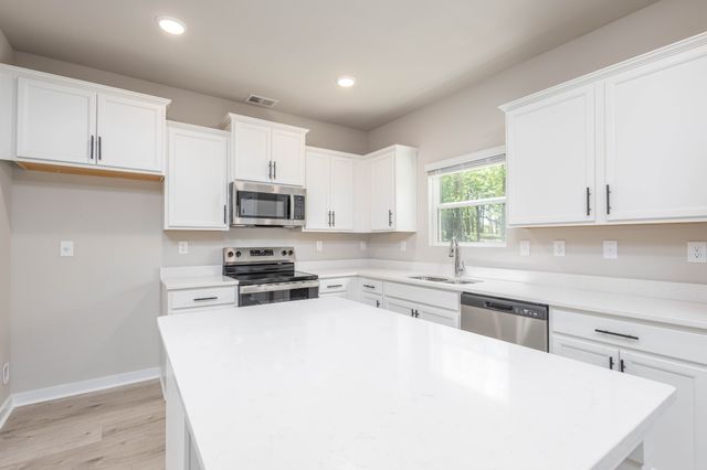 107 Cherry Blossom Way, Dickson, TN 37055