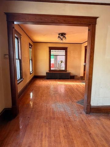 2909 2nd Avenue S, Minneapolis, MN 55408