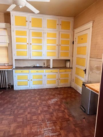 2909 2nd Avenue S, Minneapolis, MN 55408