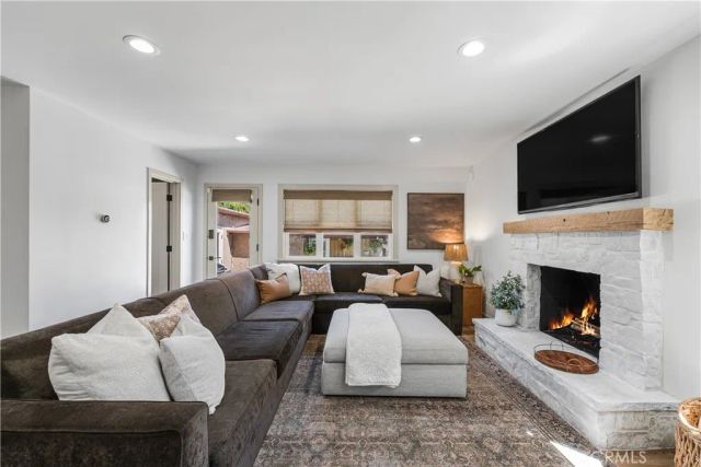 4427 E Rosada Street, Long Beach, CA 90815