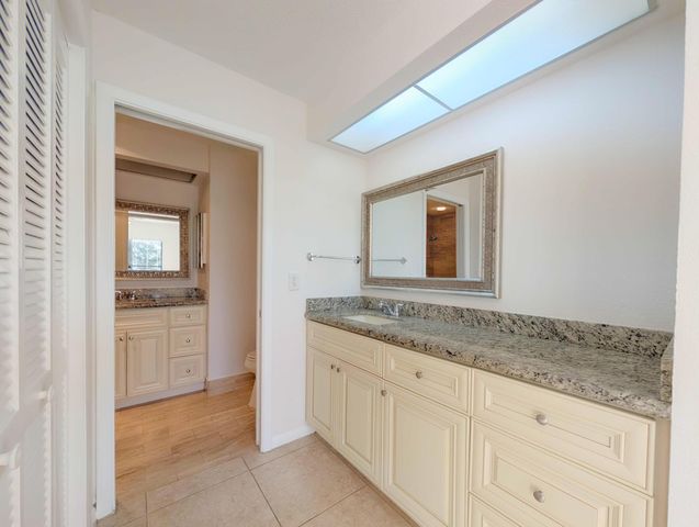 7535 La Paz Boulevard 107, Boca Raton, FL 33433