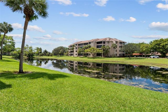 7535 La Paz Boulevard 107, Boca Raton, FL 33433