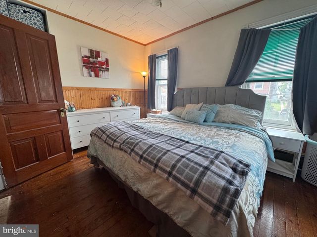 130 N WALNUT ST, Boyertown, PA 19512
