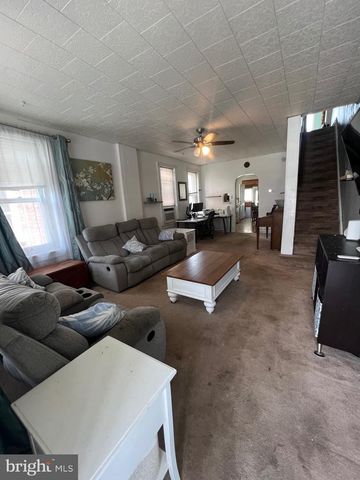 130 N WALNUT ST, Boyertown, PA 19512