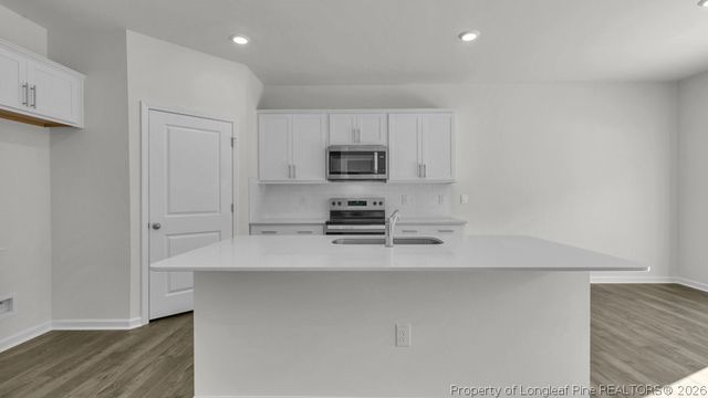 1034 Misty Creek Drive, Aberdeen, NC 28315