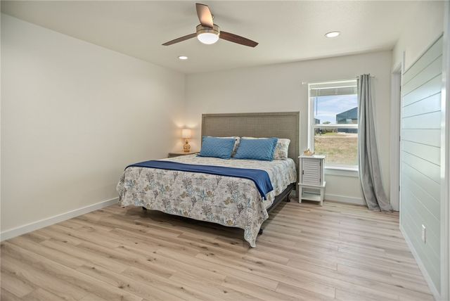 253 Carrie St, Port O'connor, TX 77982