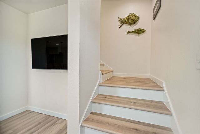 253 Carrie St, Port O'connor, TX 77982