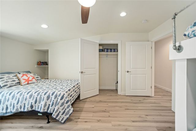 253 Carrie St, Port O'connor, TX 77982