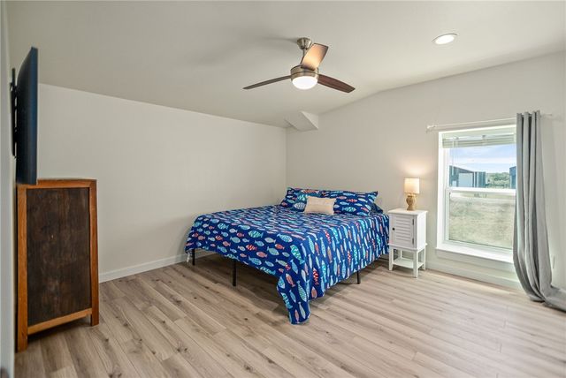 253 Carrie St, Port O'connor, TX 77982