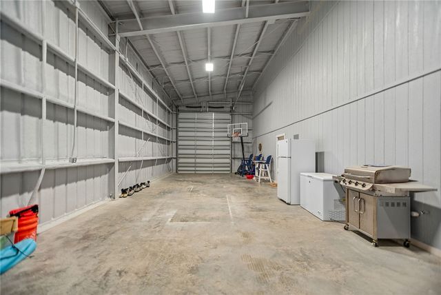 253 Carrie St, Port O'connor, TX 77982