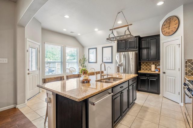 22215 Willow Creek Bridge Lane, Tomball, TX 77375