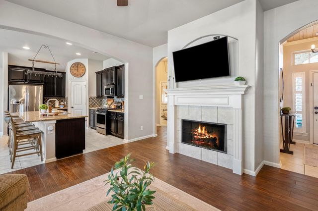 22215 Willow Creek Bridge Lane, Tomball, TX 77375