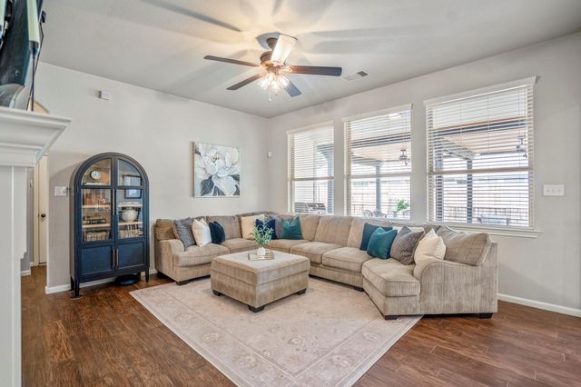 22215 Willow Creek Bridge Lane, Tomball, TX 77375