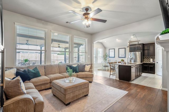 22215 Willow Creek Bridge Lane, Tomball, TX 77375