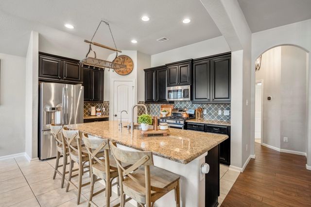 22215 Willow Creek Bridge Lane, Tomball, TX 77375