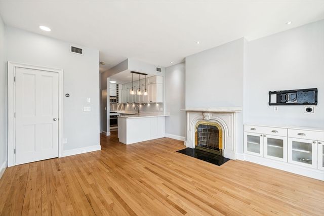 46 Dartmouth Street 3, Boston, MA 02116