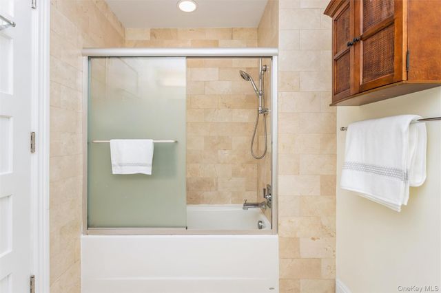 225 Stanley Avenue 305, Mamaroneck, NY 10543