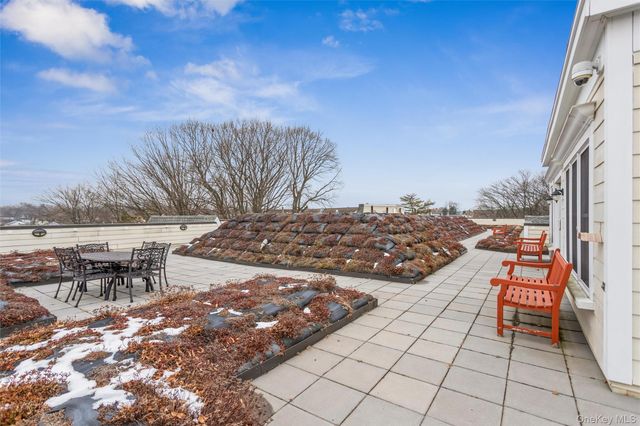 225 Stanley Avenue 305, Mamaroneck, NY 10543