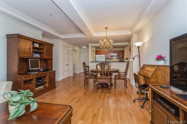 225 Stanley Avenue 305, Mamaroneck, NY 10543