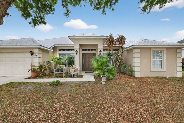 1525 SW Falmouth Avenue, Port St. Lucie, FL 34953