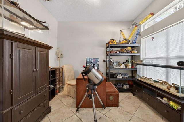 1525 SW Falmouth Avenue, Port St. Lucie, FL 34953