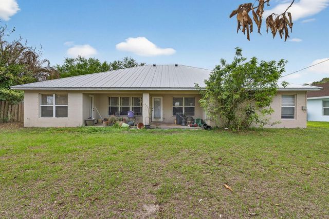 1525 SW Falmouth Avenue, Port St. Lucie, FL 34953