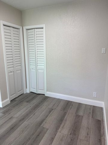 112 Lake Avenue 1, Lake Worth Beach, FL 33460