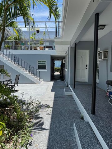 112 Lake Avenue 1, Lake Worth Beach, FL 33460