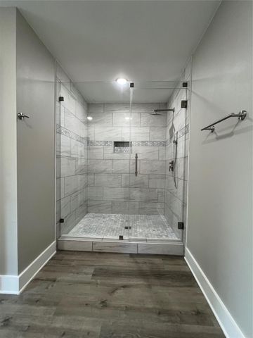 723 N Meyer St, Sealy, TX 77474