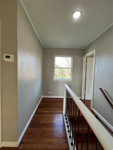 723 N Meyer St, Sealy, TX 77474