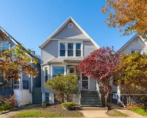 3432 N Albany Avenue, Chicago, IL 60618