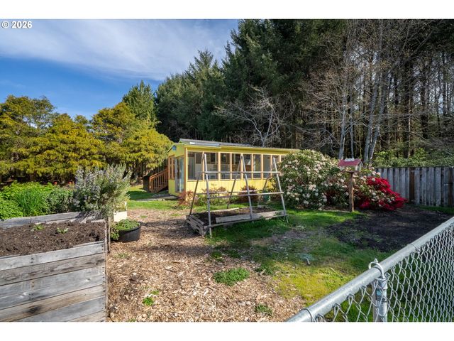 4230 ORCHARD Loop, Netarts, OR 97143