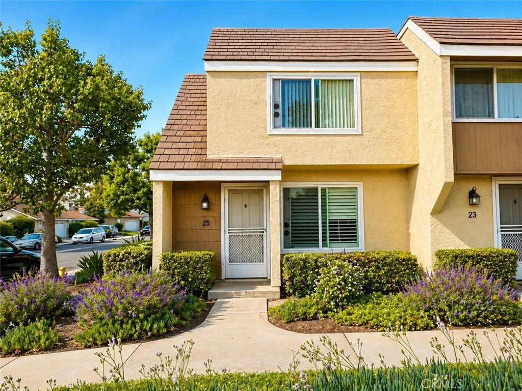 25 Brookfield, Irvine, CA 92604