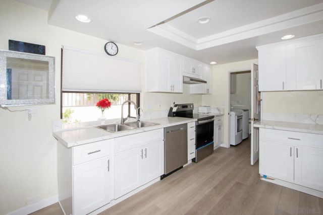 18169 Calle Estepona, San Diego, CA 92128