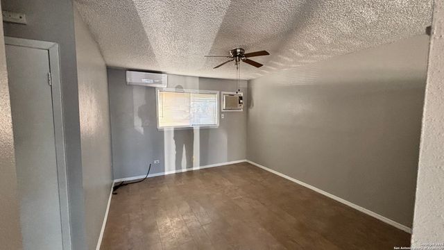 5603 Bienville Dr Apt E7, San Antonio, TX 78233