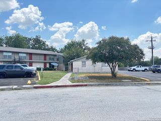 5603 Bienville Dr Apt E7, San Antonio, TX 78233