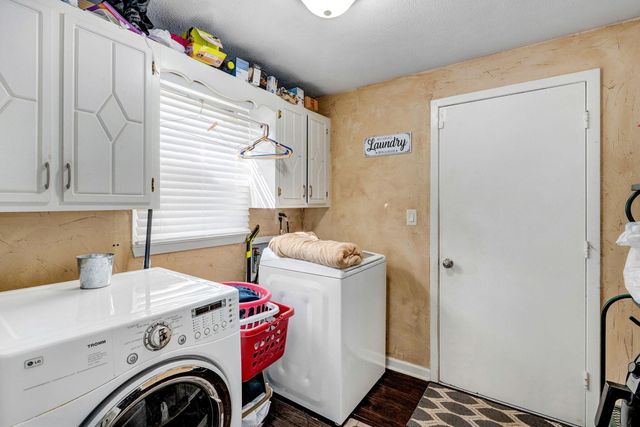 1308 W Swan Street, Springfield, MO 65807