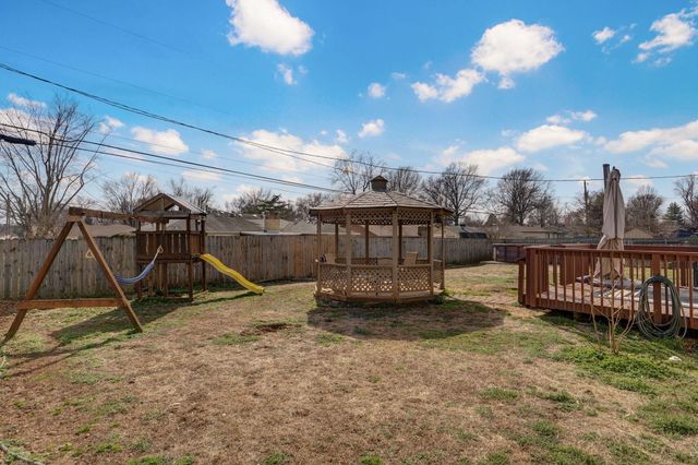 1308 W Swan Street, Springfield, MO 65807