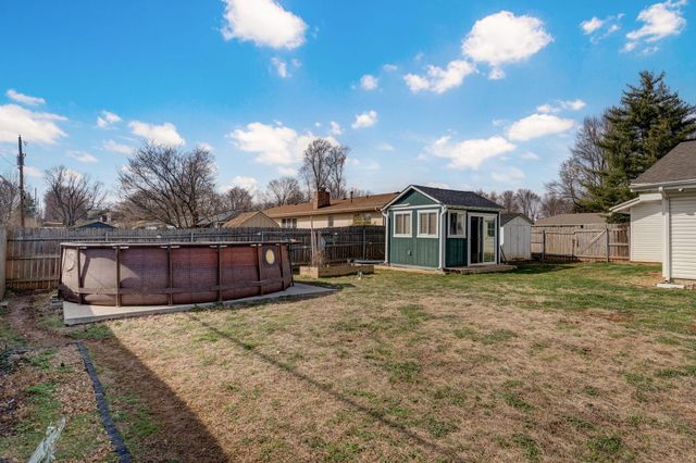 1308 W Swan Street, Springfield, MO 65807