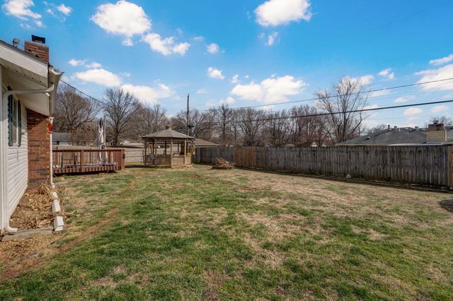 1308 W Swan Street, Springfield, MO 65807