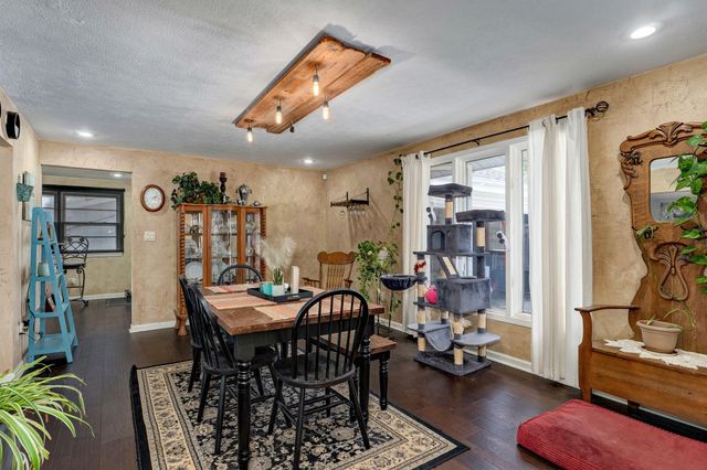 1308 W Swan Street, Springfield, MO 65807