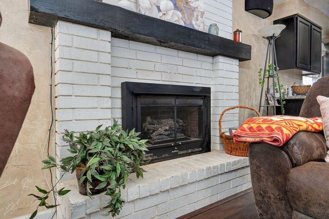 1308 W Swan Street, Springfield, MO 65807